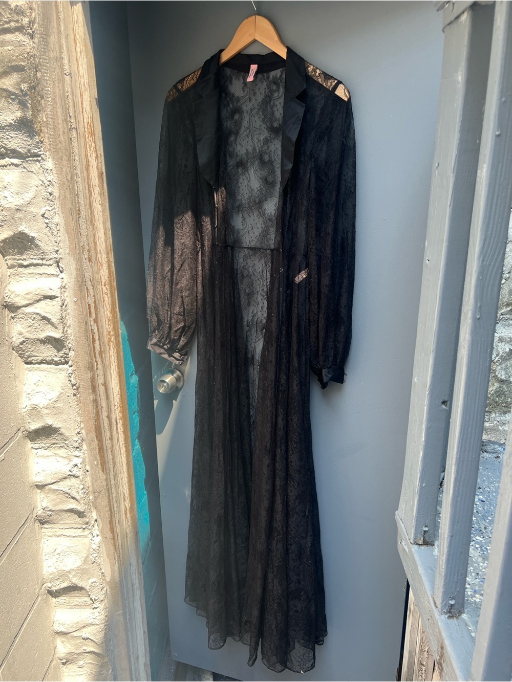 Agent Provocateur Luxurious lace robe size 12 - Picture 3 of 9